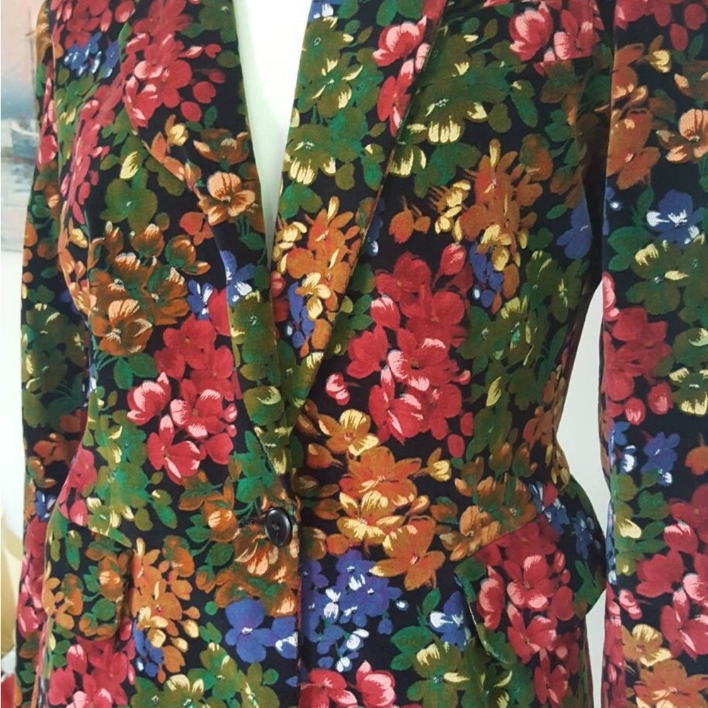 KENZO Vintage Gorgeous Floral Blazer with Vibrant Colors